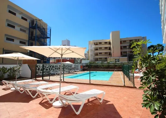 Apartman Strelitzias *