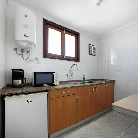 Strelitzias Apartment *