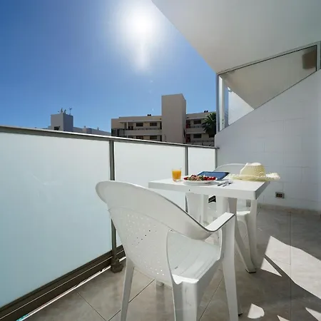 Strelitzias * Πλάγια ντελ Ινγκλές