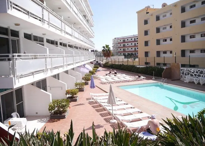 Strelitzias Appartement *