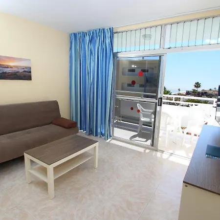 Apartman Strelitzias *